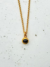 Load image into Gallery viewer, Carnelian Gold Necklace
