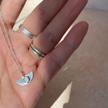 Load image into Gallery viewer, Bow Necklace