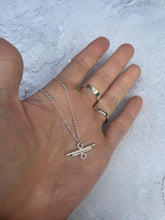 Load image into Gallery viewer, Horizon Bar Necklace