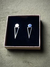Load image into Gallery viewer, Taper Two Way Earrings
