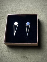 Load image into Gallery viewer, Taper Two Way Earrings