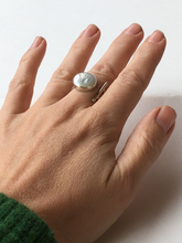Load image into Gallery viewer, Pearl Bar Ring