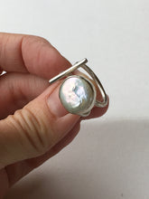 Load image into Gallery viewer, Hand made fresh water pearl and eco silver ring