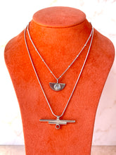 Load image into Gallery viewer, Bow Necklace
