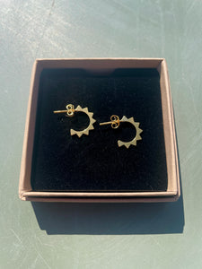 Serrated Gold Huggy Hoops