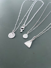 Load image into Gallery viewer, Mermaid necklace
