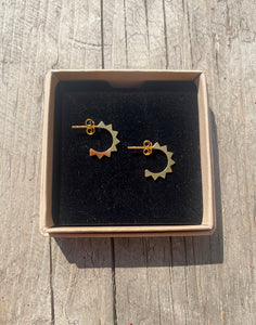 Serrated Gold Huggy Hoops