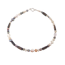 Load image into Gallery viewer, Pearl Necklace
