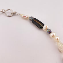 Load image into Gallery viewer, Alba Pearl Necklace
