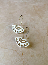 Load image into Gallery viewer, Geo Fan Earrings
