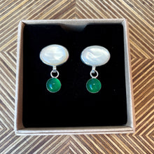 Load image into Gallery viewer, Mother of Pearl &amp; Green Agate Earrings
